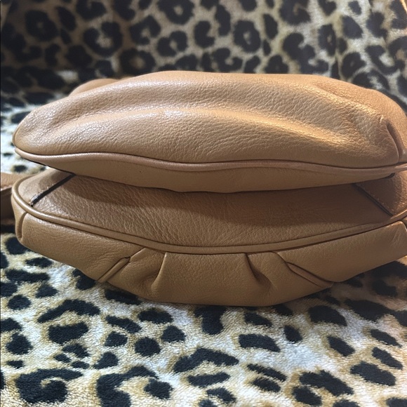 B. Makowsky Tan Leather Crossbody Bag - Picture 6 of 16